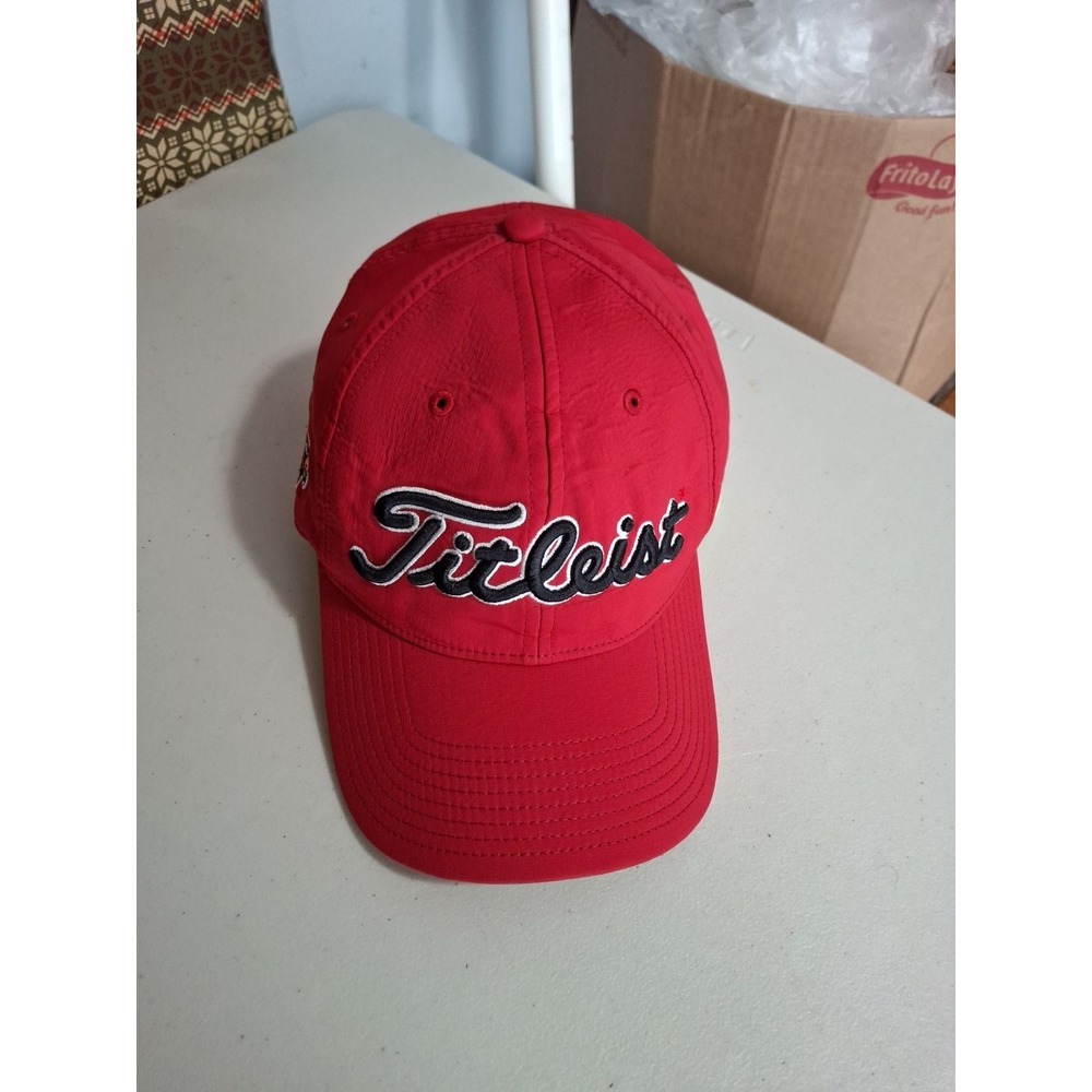 Titleist Golf Snapback‎ Red hat cap W/ Louisville Cardinals Embroidered